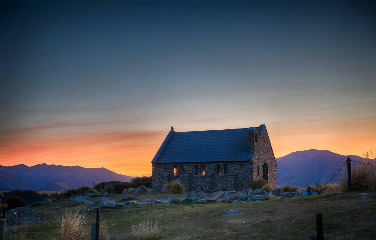 Black Beech House With Stunning Outdoor Bath Lake Tekapo Exterior photo